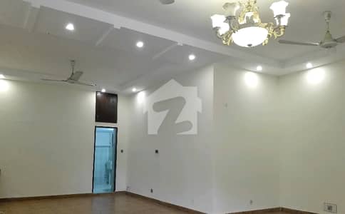 1 Kanal Spacious House Is Available In Allama Iqbal Town - Rachna Block For Sale
