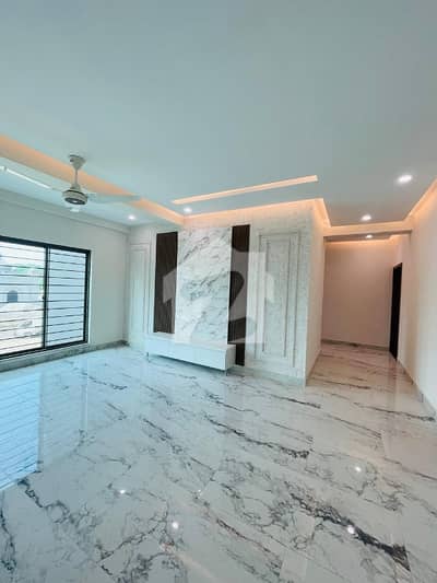 Brand New Open View Beautiful 4 Bed Apartment For Urgent Rent In Askari 10 Sec-S!