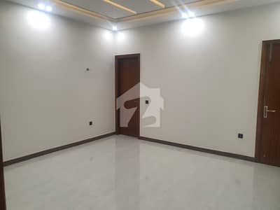 Prime Location House Of 256 Square In North Nazimabad - Block N Is Available