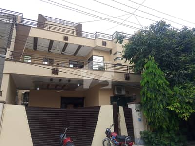 12 Marla Upper Portion Lower Lock Available For Rent In Johar Town H3 Block