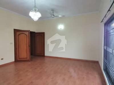 DHA 1 Kanal Ideal Upper Portion With Separate For Rent In Phase 1 Block J