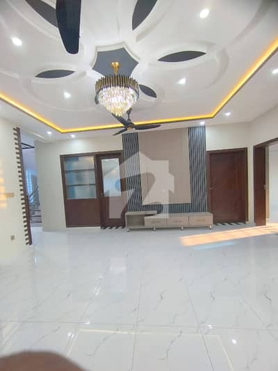 Beautiful Tile Flooring Upper Portion