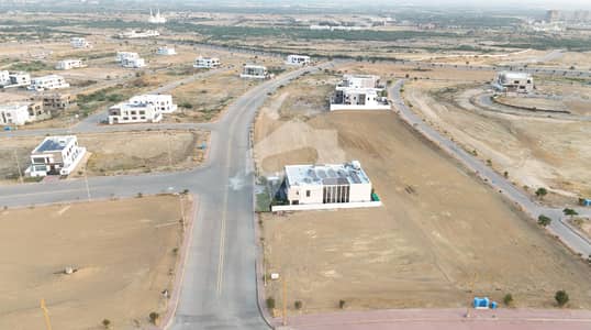 500 Sq Yd Plot For Sale Precinct-17, Bahria Town Karachi | Heighted Location | Just 3 Mins Drive from Main Gate | Near Jinnah Avenue & Theme Park | Ideal for Residence or Investment. Call Now!