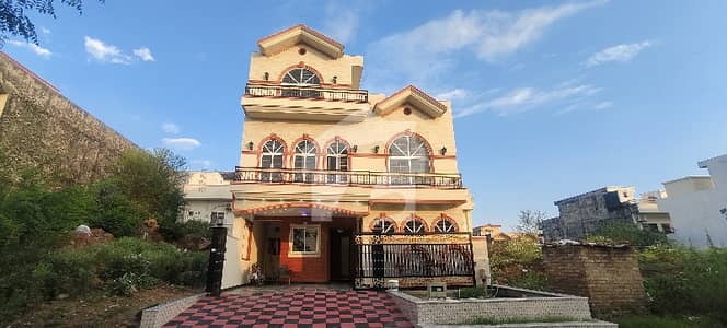جی ۔ 14/4 جی ۔ 14,اسلام آباد میں 5 کمروں کا 8 مرلہ مکان 6.9 کروڑ میں برائے فروخت۔ جی ۔ 14/4 جی ۔ 14,اسلام آباد میں 5 کمروں کا 8 مرلہ مکان 6.9 کروڑ میں برائے فروخت۔