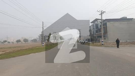 سینٹرل پارک ۔ بلاک ڈی سینٹرل پارک ہاؤسنگ سکیم,لاہور میں 11 مرلہ رہائشی پلاٹ 1.5 کروڑ میں برائے فروخت۔ سینٹرل پارک ۔ بلاک ڈی سینٹرل پارک ہاؤسنگ سکیم,لاہور میں 11 مرلہ رہائشی پلاٹ 1.5 کروڑ میں برائے فروخت۔