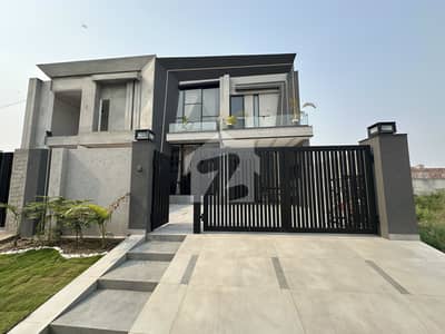 10 Marla Brand New House For Rent Available 10 Marla Brand New House For Rent Available