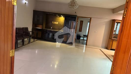 UPPER PORTION 3 BED ROOM TV LOUNGE PARKING