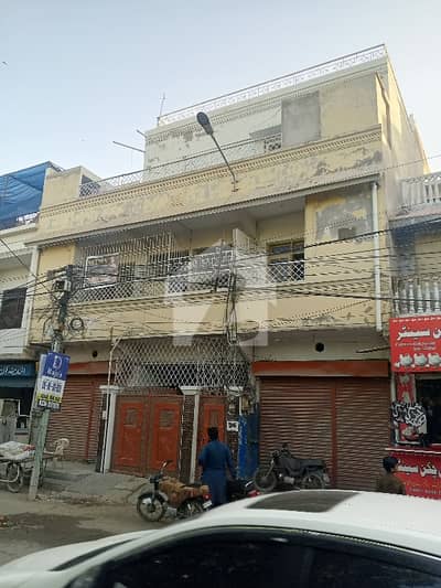 گلستان جوہر - بلاک 16-اے گلستانِ جوہر,کراچی میں 9 کمروں کا 5 مرلہ مکان 4.5 کروڑ میں برائے فروخت۔ گلستان جوہر - بلاک 16-اے گلستانِ جوہر,کراچی میں 9 کمروں کا 5 مرلہ مکان 4.5 کروڑ میں برائے فروخت۔