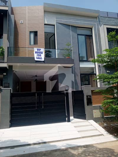 05 Marla Brand New House For Sale