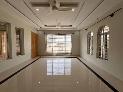 40*80 Ground Portion available for rent in G13