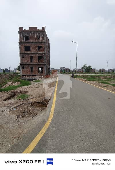 پارک ویو سٹی لاہور میں 10 مرلہ رہائشی پلاٹ 1.55 کروڑ میں برائے فروخت۔