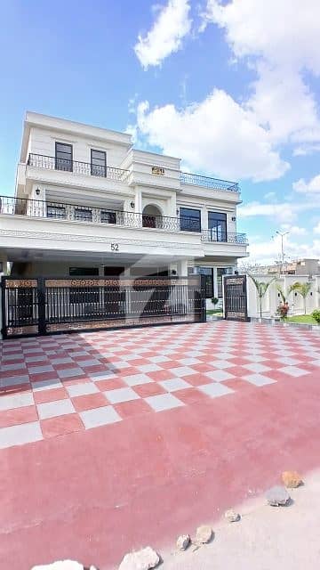 1 KANAL LUXURY DESIGNER BRAND NEW HOUSE FOR SALE IN G-13 1 KANAL LUXURY DESIGNER BRAND NEW HOUSE FOR SALE IN G-13