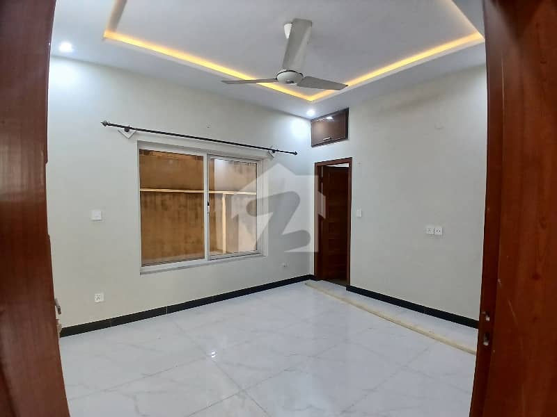 G13 25x40 ground Portion available for rent G13 25x40 ground Portion available for rent