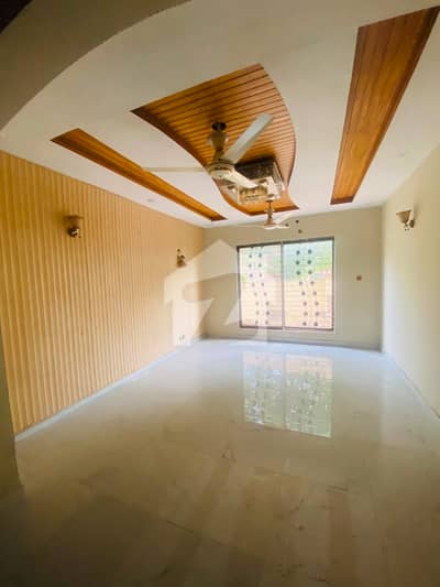 8 Marla House for sale in Umer Block Bahria Town Lahore 8 Marla House for sale in Umer Block Bahria Town Lahore