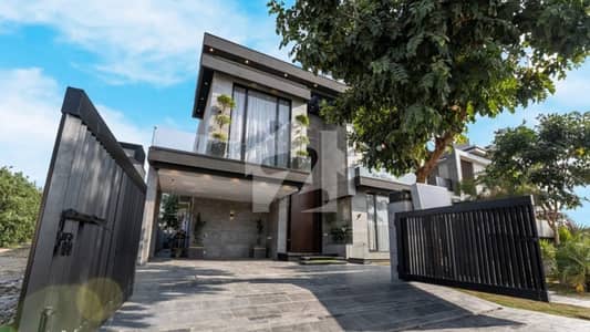 Modern Designed 1 Kanal House Few Mint Away From Park in Phase 7