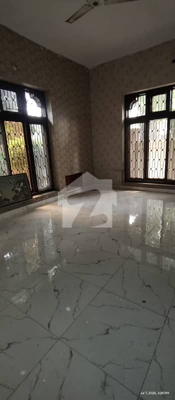 1.5 Kanal 5 Beds house best for IT Office Clinic Academy Sacholl wearhouse saloon etc 1.5 Kanal 5 Beds house best for IT Office Clinic Academy Sacholl wearhouse saloon etc