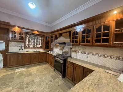 400 Sqyds Single Storey Well Maintained Bungalow For Sale In Blk 7 Jauhar 400 Sqyds Single Storey Well Maintained Bungalow For Sale In Blk 7 Jauhar