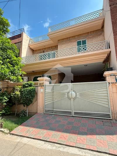 8 Marla Used House Owner Build Available For Sale 8 Marla Used House Owner Build Available For Sale