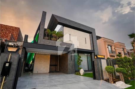 Brand New 5 Marla Luxury Upper Portion of House for Rentin DHA 9 Town | Prime Location | Near Park & Commercial | Modern Design |