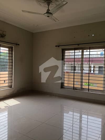 35/70 basement for rent  G13 Islamabad
