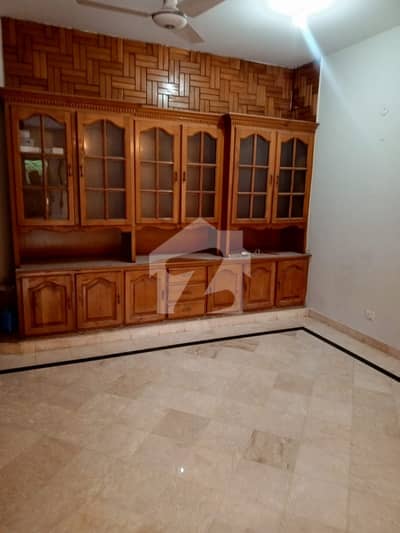 G9/3,30*50,Ground Portion Available For Rent