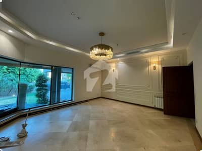 2 KANAL ELEGANT AND FULLY MAINTAINED BUNGALOW IS AVAILABLE FOR SALE IN THE BEST BLOCK OF DHA LAHORE.