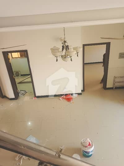 upper portion available for rent demond 120000