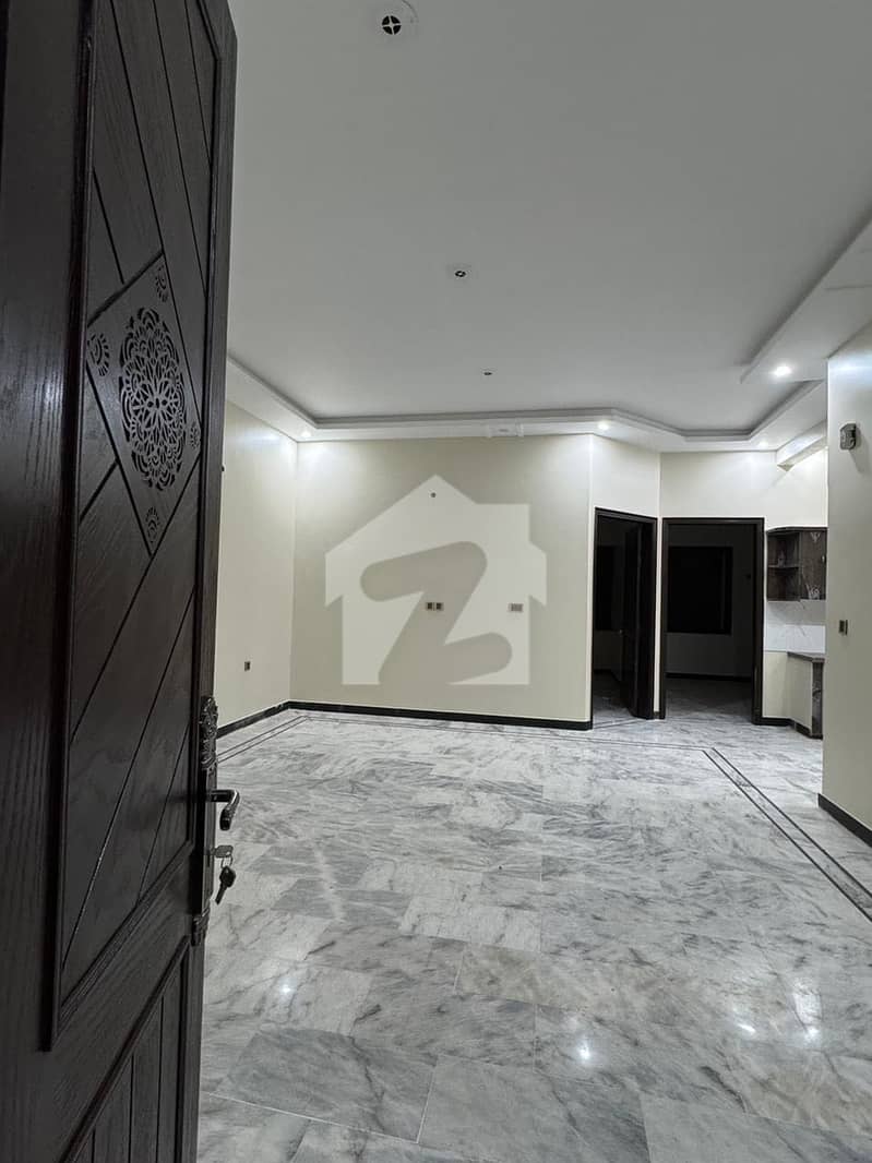 WELL MAINTAINED FLAT WELL MAINTAINED FLAT