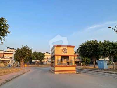 بحریہ انکلیو - سیکٹر جی بحریہ انکلیو,بحریہ ٹاؤن,اسلام آباد میں 10 مرلہ رہائشی پلاٹ 1.7 کروڑ میں برائے فروخت۔