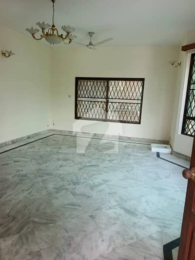 F10 Size 400 Full House 4 Beds Rent 340000 Real Pictures