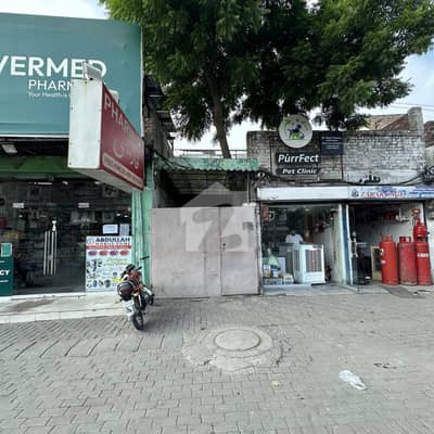Commercial Space for Rent on Main LOS Road, Suitable for Office, Warehouse & Small Factory
