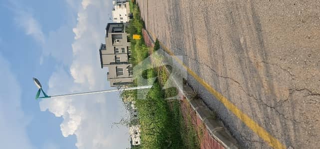 بحریہ ٹاؤن فیز 8 ۔ بلاک اے بحریہ ٹاؤن فیز 8,بحریہ ٹاؤن راولپنڈی,راولپنڈی میں 10 مرلہ رہائشی پلاٹ 88.0 لاکھ میں برائے فروخت۔ بحریہ ٹاؤن فیز 8 ۔ بلاک اے بحریہ ٹاؤن فیز 8,بحریہ ٹاؤن راولپنڈی,راولپنڈی میں 10 مرلہ رہائشی پلاٹ 88.0 لاکھ میں برائے فروخت۔