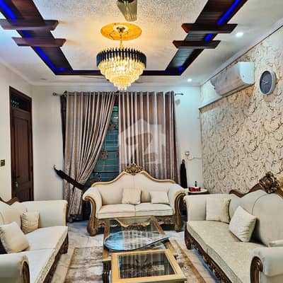 جناح گارڈنز ایف ای سی ایچ ایس,اسلام آباد میں 4 کمروں کا 8 مرلہ مکان 3.1 کروڑ میں برائے فروخت۔ جناح گارڈنز ایف ای سی ایچ ایس,اسلام آباد میں 4 کمروں کا 8 مرلہ مکان 3.1 کروڑ میں برائے فروخت۔