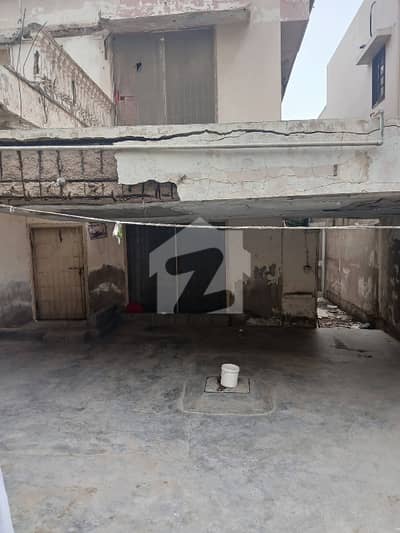 ڈی ایچ اے فیز 4 ڈی ایچ اے ڈیفینس,کراچی میں 3 کمروں کا 12 مرلہ مکان 75.0 کروڑ میں برائے فروخت۔