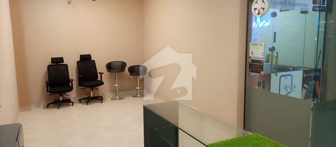Prime Commercial Ground Floor Shop for Rent Ideal for Mobile Business