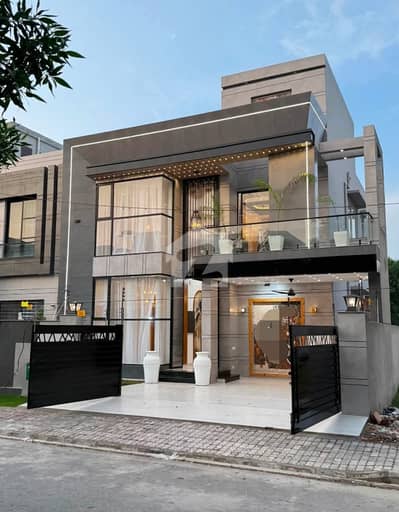 Top City 10 Marla House For Rent Top City 10 Marla House For Rent