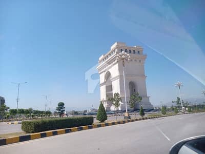 Faisal Hills Block B MDR Corner Plot 30x50 For Sale