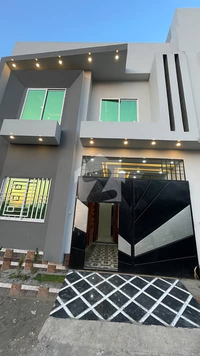 Perfect Prime Location 2.5 Marla House In Green Cottages For Sale