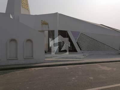 Get An Attractive Prime Location Residential Plot In Faisalabad Under Rs. 7600000