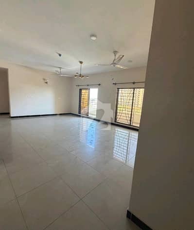 Prime Location 2700 Square Feet Flat For Sale In Askari 5 - Sector J Karachi