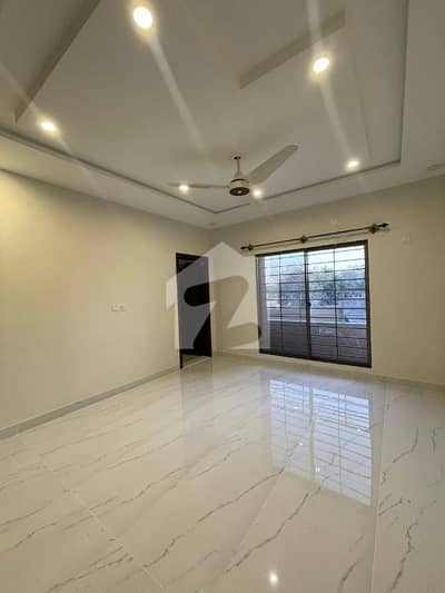 Prime Location Flat In Askari 5 - Sector J For sale