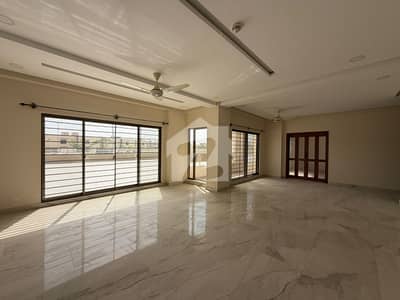 Prime Location Flat Sized 3000 Square Feet Is Available For Sale In Askari 6