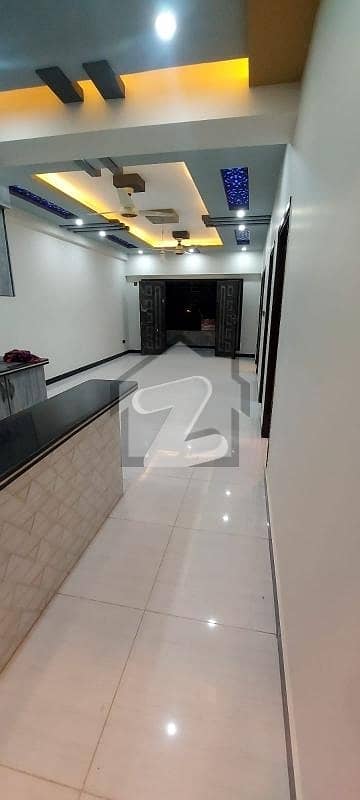 Prime Location 950 Square Feet Flat Is Available In Garden East