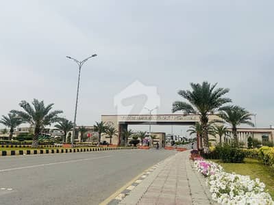 ڈی ایچ اے ڈیفنس - سیکٹر پرزم ڈی ایچ اے ڈیفینس,پشاور میں 1 کنال رہائشی پلاٹ 3.15 کروڑ میں برائے فروخت۔ ڈی ایچ اے ڈیفنس - سیکٹر پرزم ڈی ایچ اے ڈیفینس,پشاور میں 1 کنال رہائشی پلاٹ 3.15 کروڑ میں برائے فروخت۔
