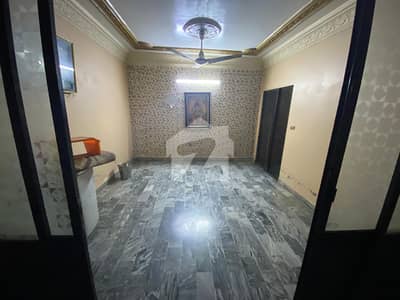 فریرے ٹاؤن کراچی میں 9 مرلہ فلیٹ 4.75 کروڑ میں برائے فروخت۔