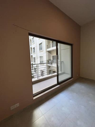 1400sq ft 2BHK Luxurious Apartment in Paragon Towers is available for RENT Near Precinct-17.5min Drive from Main Gate of Bahria Town Karachi