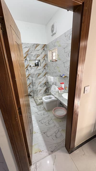 7 MARLA FULL HOUSE FOR RENT IN JINNAH GARDEN ( ORIGINAL PICTURES )