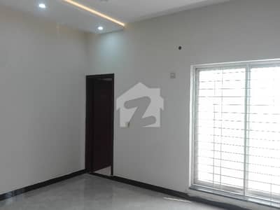 A 10 Marla Upper Portion For Rent In Wapda Town Phase 1 - Block E2