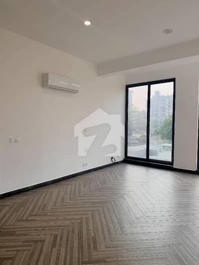 2 Bedrooms Semi-Furnished Spacious Apartment For Rent In Block D1 Gulberg , Nearest To MM Alam