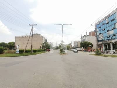 ویلینشیاء ۔ بلاک ایل ویلینشیاء ہاؤسنگ سوسائٹی,لاہور میں 12 مرلہ رہائشی پلاٹ 3.5 کروڑ میں برائے فروخت۔ ویلینشیاء ۔ بلاک ایل ویلینشیاء ہاؤسنگ سوسائٹی,لاہور میں 12 مرلہ رہائشی پلاٹ 3.5 کروڑ میں برائے فروخت۔